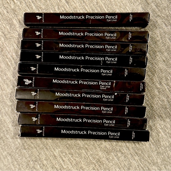 Younique new in Box Precision Eye Pencils in Various Shades!! - Picture 1 of 2